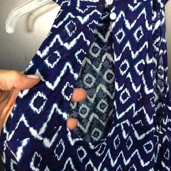LOFT Halter Swing Sleeveless,Geo Print,Keyhole back,soft stretch,light,summee - Picture 4 of 10